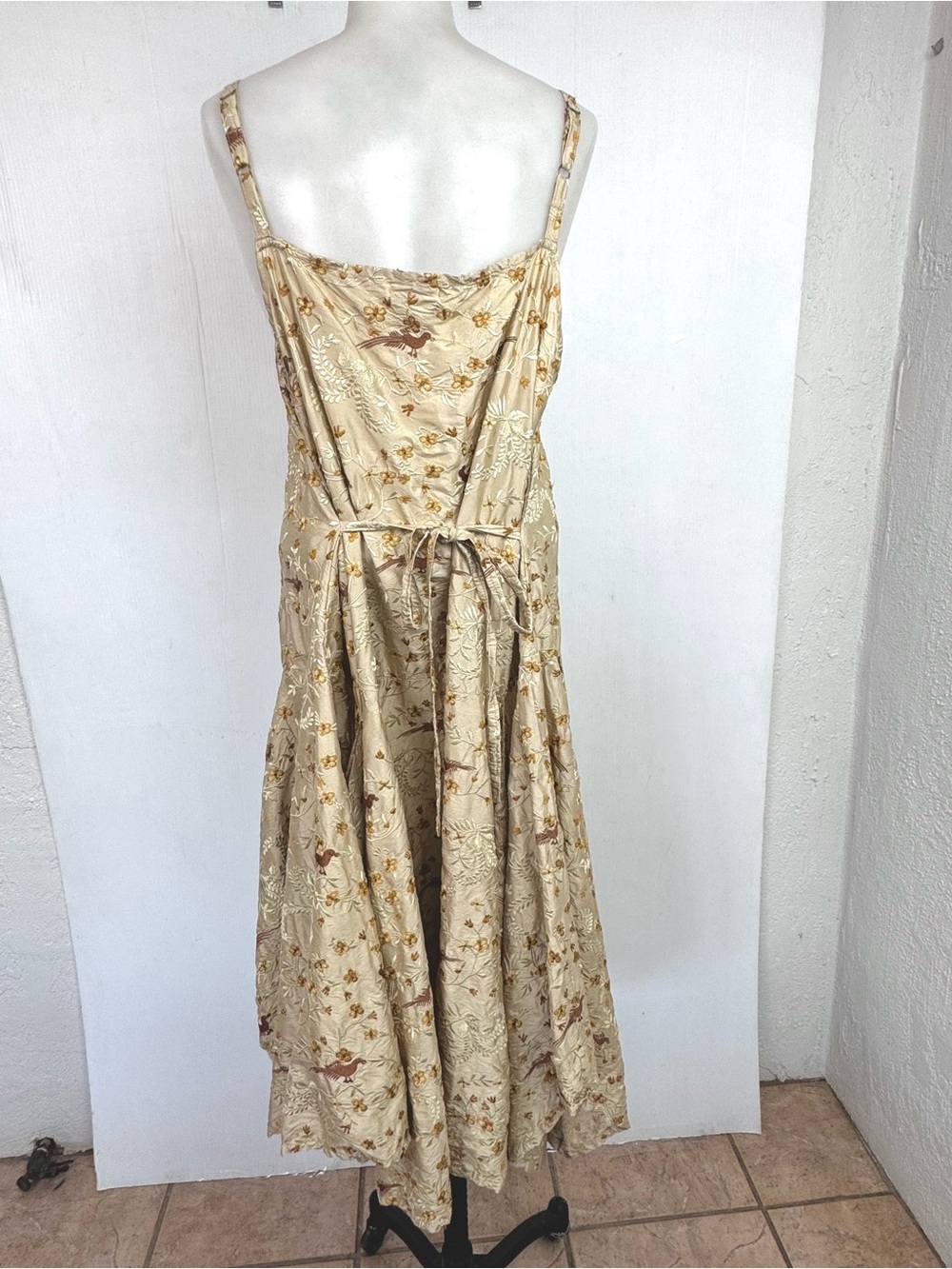 Beige Floral Midi Sundress with Adjustable Straps - Picture 8 of 14